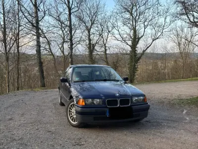 Brugt BMW 320 150 HK (110 kW) 1996 Blå Sedan