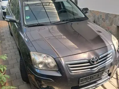 Gebraucht Toyota Avensis Travel 129 PS (94 kW) 2008 Grau Kombi