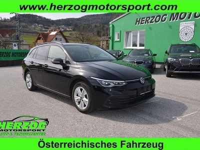 Gebraucht VW Golf VII Life 150 PS (110 kW) 2021 Schwarz Kleinwagen