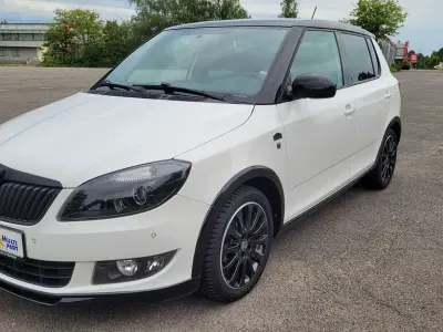 Gebraucht Skoda Fabia Monte Carlo 69 PS (50 kW) 2012 Candy weiß Limousine