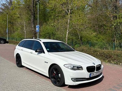 Gebraucht BMW 520 184 PS (135 kW) 2011 Weiß Kombi