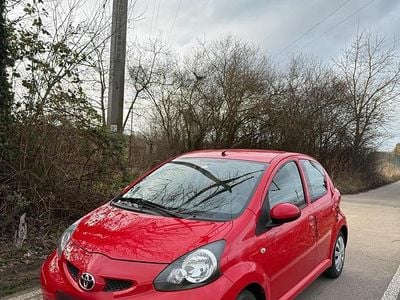Usata Toyota Aygo 68 CV (50 kW) 2007 Rosso Utilitaria