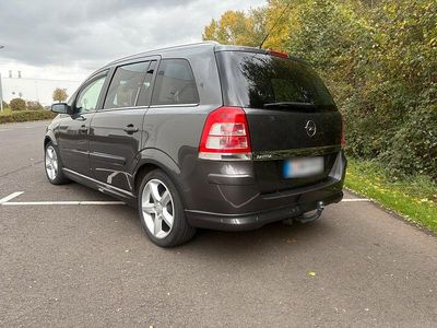 Second-hand Opel Zafira 150 CP (110 kW) 2009 Gri Monovolum