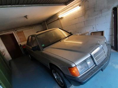 Gebraucht Mercedes 190 72 PS (52 kW) 1988 Grau Limousine