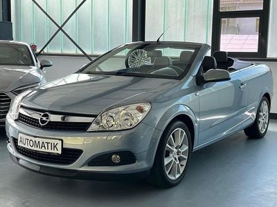Usata Opel Astra Cabriolet 140 CV (102 kW) 2007 Blu Cabrio