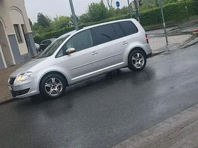 Gebraucht VW Touran 140 PS (102 kW) 2010 Grau Van / Kleinbus