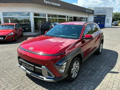 Gebraucht Hyundai Kona Trend 120 PS (88 kW) 2024 Rot SUV
