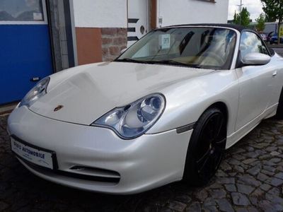 Porsche 911 Carrera 4 Cabriolet