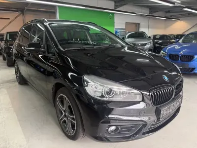Gebraucht BMW 218 Gran Tourer Advantage 150 PS (110 kW) 2015 Schwarz Van / Kleinbus