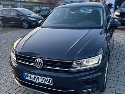 Gebraucht VW Tiguan 190 PS (139 kW) 2020 Grau SUV