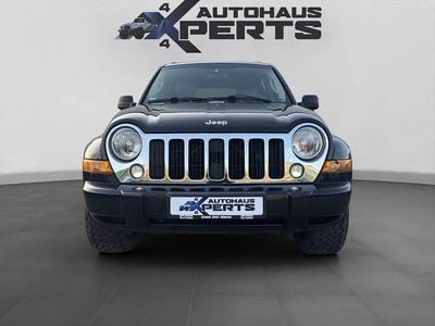 Schwarz Gebraucht 2006 Jeep Cherokee Limited SUV | 9.900 €