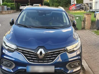 Gebraucht Renault Kadjar Bose Edition 140 PS (102 kW) 2019 Blau SUV