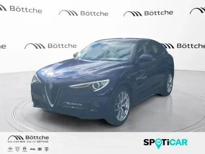 Gebraucht Alfa Romeo Stelvio Lusso 190 PS (139 kW) 2020 Colore esterno (blu montecarlo SUV