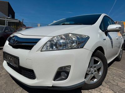 Toyota Auris Hybrid