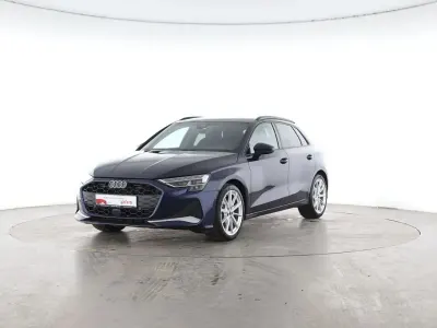 Gebraucht Audi A3 Advanced 116 PS (85 kW) 2024 Navarrablau Limousine