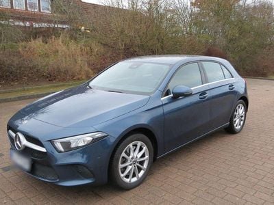 Gebraucht Mercedes A250 218 PS (160 kW) 2022 Blau Limousine