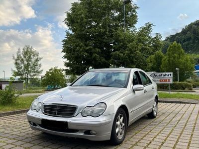Mercedes C200