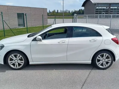 Gebraucht Mercedes A200 156 PS (114 kW) 2016 Weiß Kleinwagen