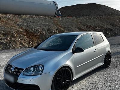 Gebraucht VW Golf R 250 PS (183 kW) 2006 Silber Coupé