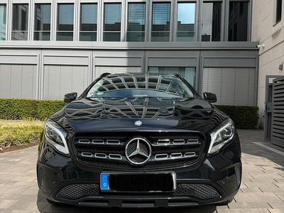 Gebraucht Mercedes GLA180 Urban 122 PS (89 kW) 2017 Schwarz SUV