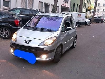 Gebraucht Peugeot 1007 101 PS (74 kW) 2008 Gelb Van / Kleinbus