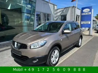 Gebraucht Nissan Qashqai Acenta 110 PS (80 kW) 2012 Cafe latte (metallic) SUV