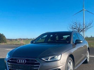 Second-hand Audi A4 Ambiente 150 CP (110 kW) 2019 Gri Break