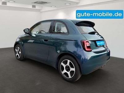 Gebraucht Fiat 500e Action 69 kW (95 PS) 2023 Blau colore esterno (ozean grün) (metallic) Kleinwagen