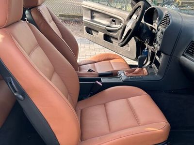 gebraucht BMW 320 Cabriolet i Individual Oxfordgruen Metallic