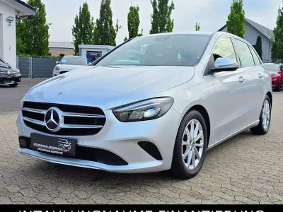 Gebraucht Mercedes B180 Progressive 136 PS (100 kW) 2019 Iridiumsilber Kleinwagen