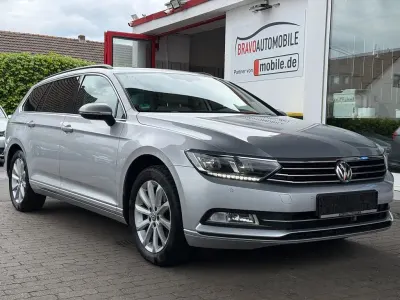 Gebraucht VW Passat Comfortline 179 PS (131 kW) 2018 Grau Kombi