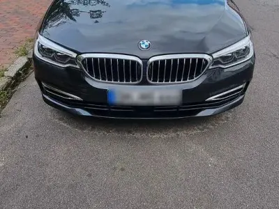Gebraucht BMW 530 265 PS (194 kW) 2019 Grau Kombi
