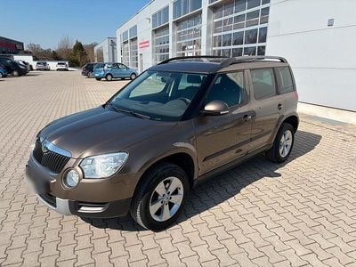 Gebraucht Skoda Yeti 110 PS (80 kW) 2013 Braun SUV