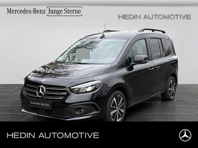 Gebraucht Mercedes T180 Advantage 85 PS (62 kW) 2024 Schwarz Van / Kleinbus