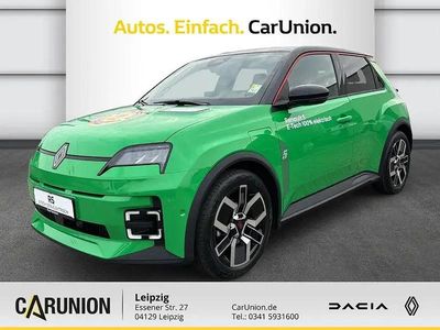 Usata Renault 5 E-Tech Komfort 110 kW (150 CV) 2025 Verde Berlina