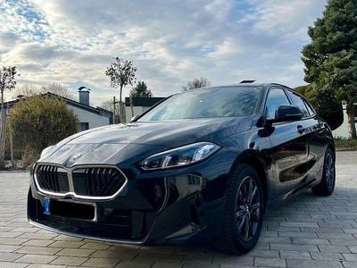 Gebraucht BMW 116 Shadowline 122 PS (89 kW) 2025 Schwarz Kleinwagen