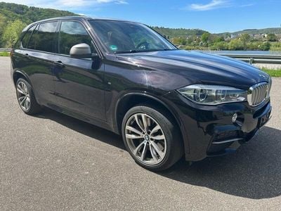 BMW X5 M50