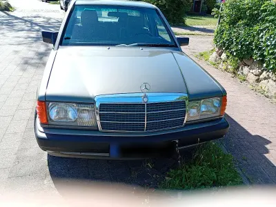 Gebraucht Mercedes 190 118 PS (86 kW) 1990 Grau Limousine