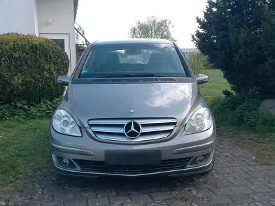 Second-hand Mercedes B200 140 CP (102 kW) 2006 Auriu Monovolum