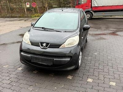 Gebraucht Citroën C1 50 PS (36 kW) 2006 Rot Kleinwagen