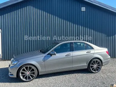Gebraucht Mercedes C180 156 PS (114 kW) 2011 Silber Limousine