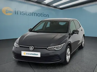 Gebraucht VW Golf VIII Life 131 PS (96 kW) 2023 Grau Kleinwagen