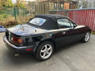Używany Mazda MX5 116 KM (85 kW) 1993 Czarny Kabriolet