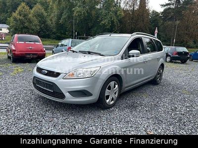 Gebraucht Ford Focus Style 136 PS (100 kW) 2010 Silber Limousine