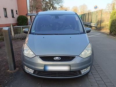 Gebraucht Ford Galaxy 140 PS (102 kW) 2009 Grau Van / Kleinbus