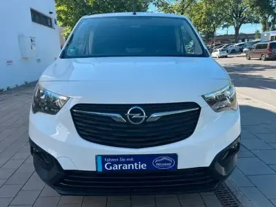 Gebraucht Opel Combo Edition 102 PS (75 kW) 2022 Weiß Van / Kleinbus