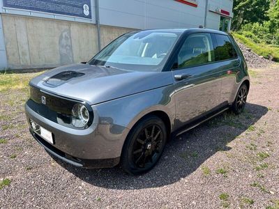 Honda e
