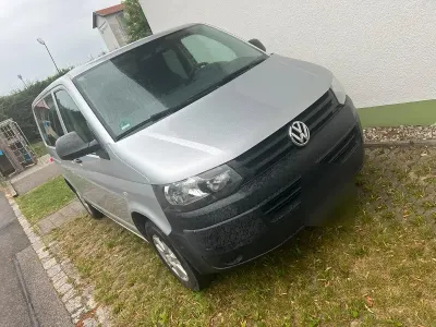 Gebraucht VW Multivan 140 PS (102 kW) 2015 Grau Van / Kleinbus