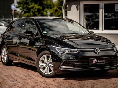 gebraucht VW Golf VIII Lim. Active 1.5 TSI LED/NAVI/KAM./AHK