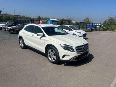 Usata Mercedes GLA220 177 CV (130 kW) 2016 Bianco SUV